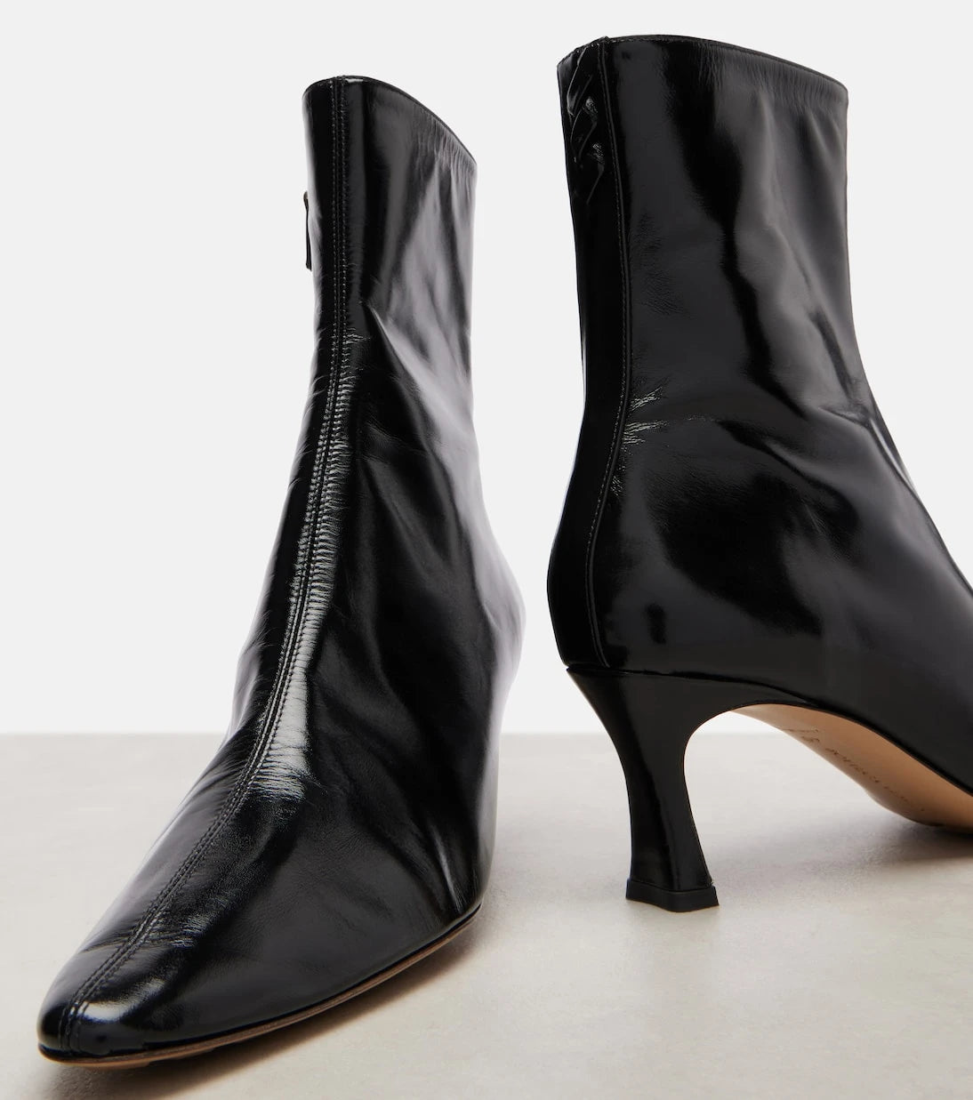 Bottega Veneta - جزمة الكاحل صوفيا الجلدية