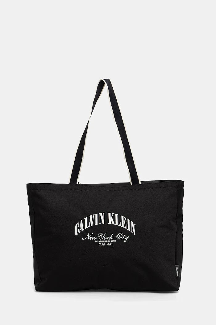 Calvin Klein чанта