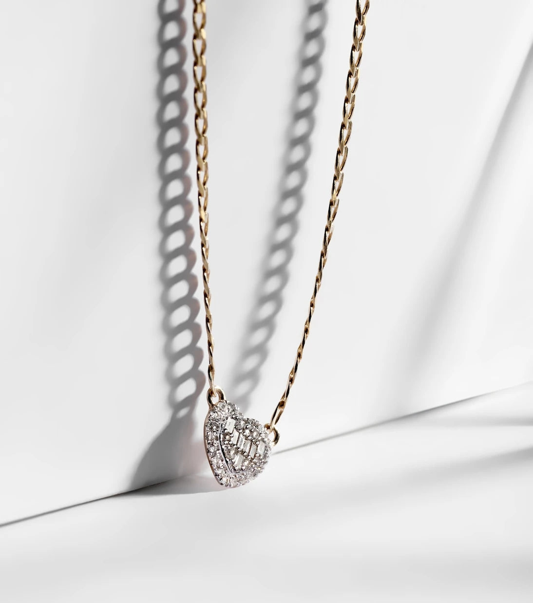Stone and Strand - 10kt gold necklace with diamond
