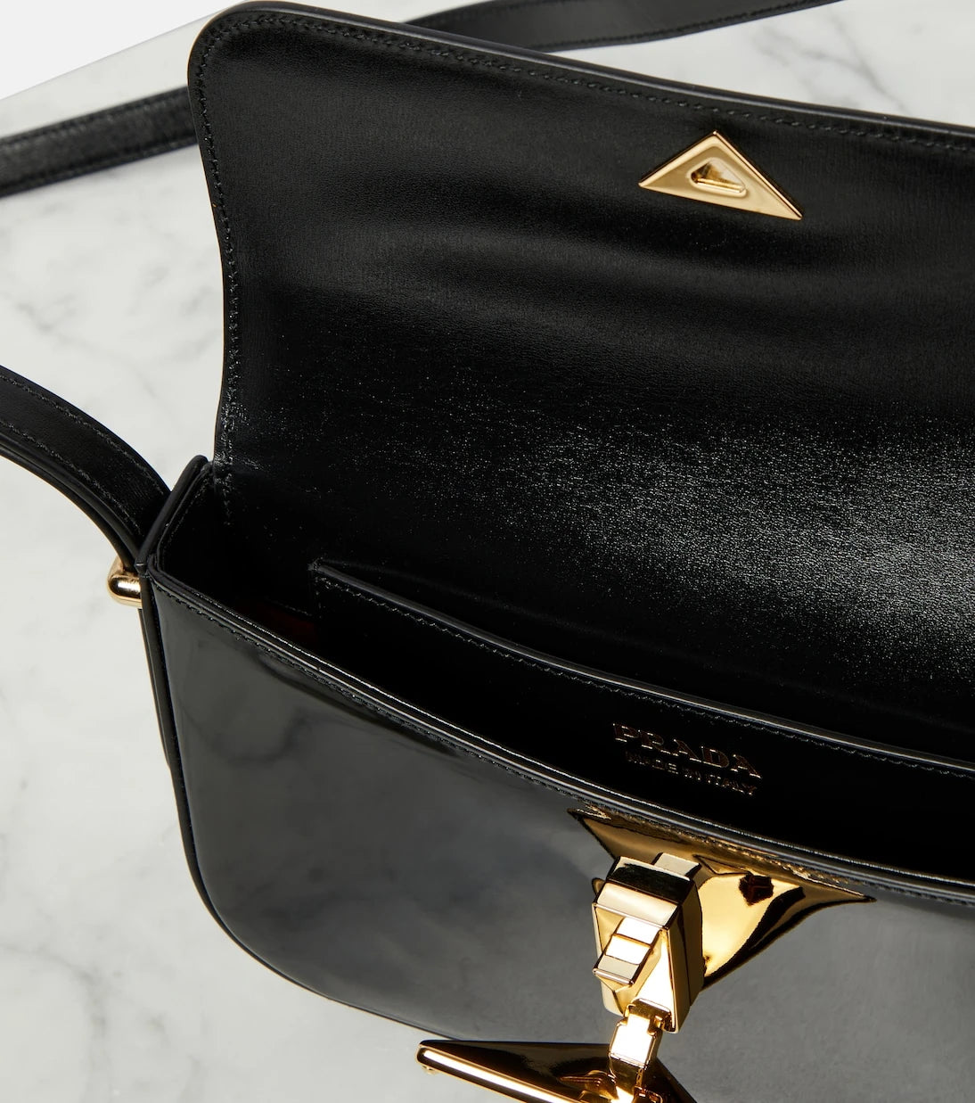 Prada - Logo patent leather shoulder bag