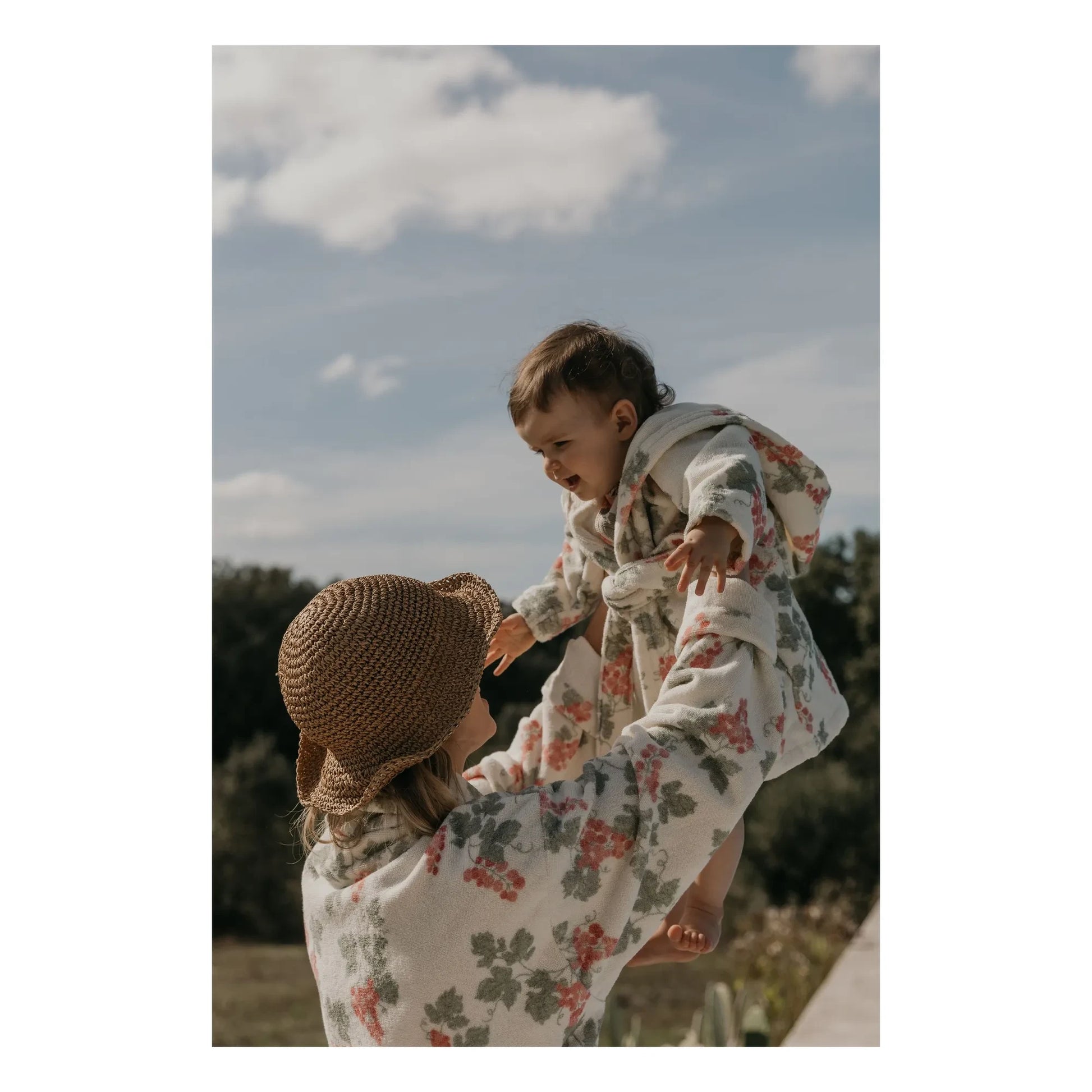 garbo&friends - Grapes Pink children's bathrobe