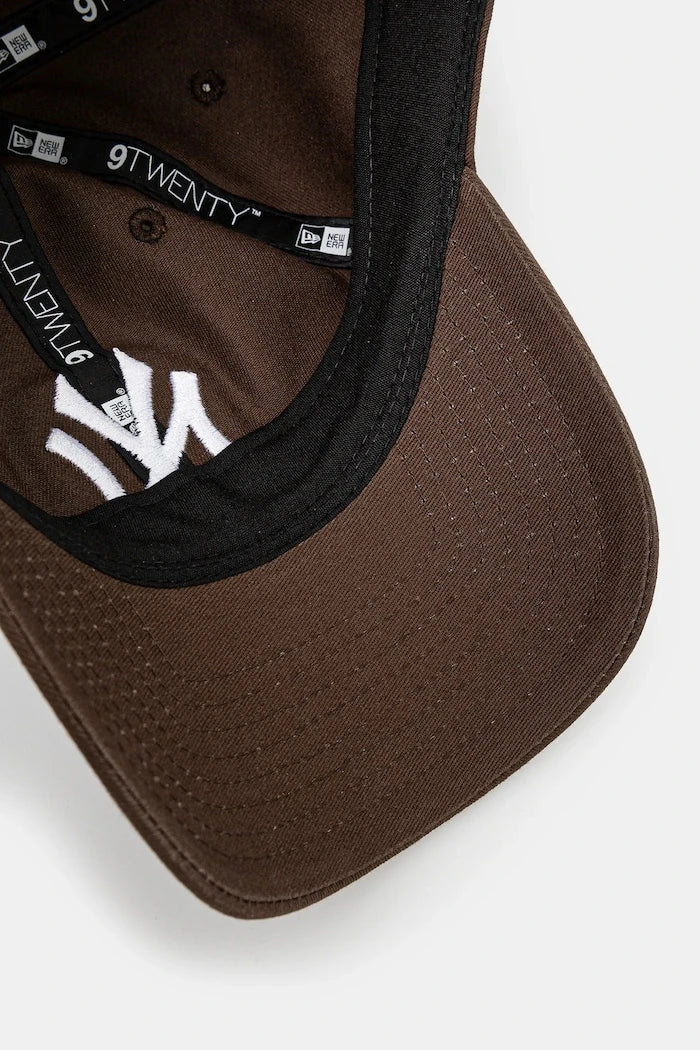 New Era LEAGUE ESSENTIAL 9TWENTY® pamuklu vizörlü şapka