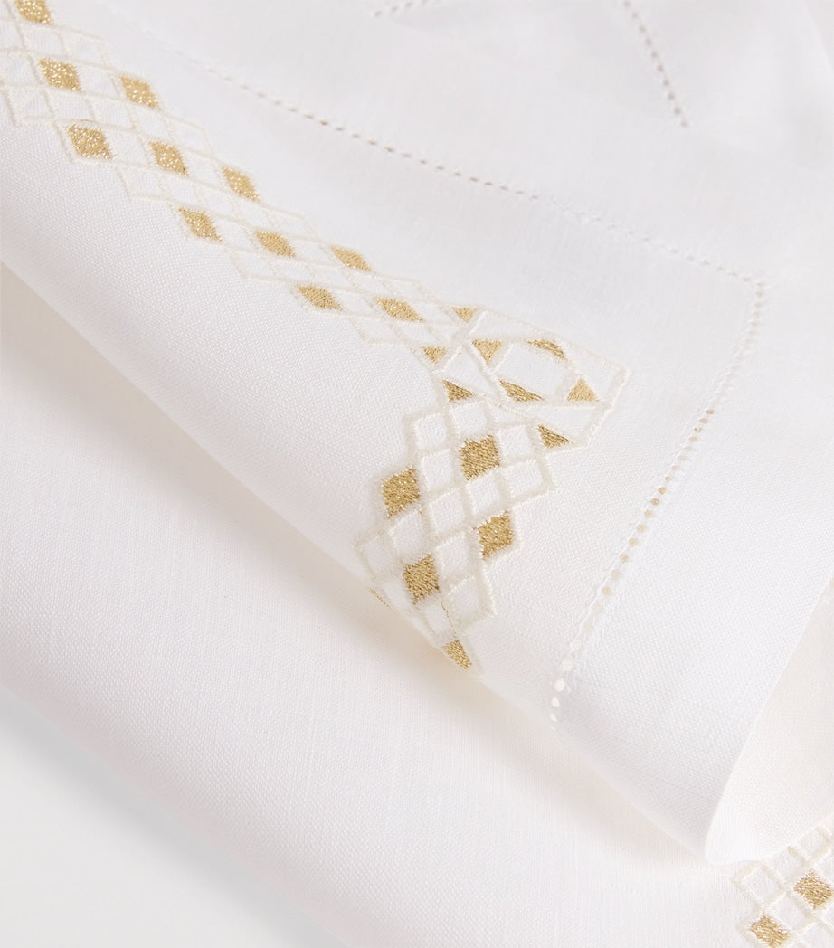 Dea Linen Embroidered Liri Placemat (35cm x 50cm)