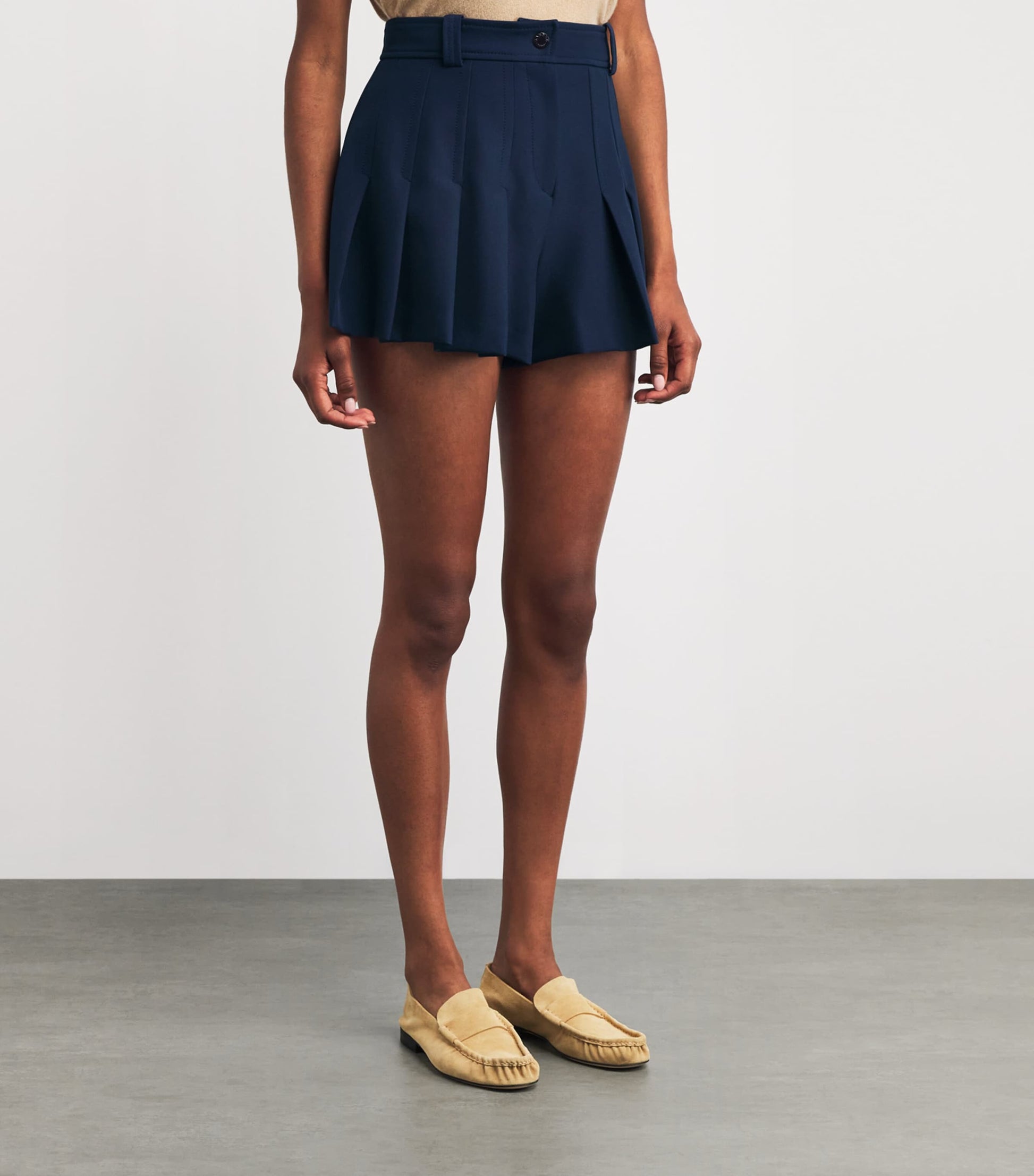Tailored Pleated Shorts NAVY BLUE