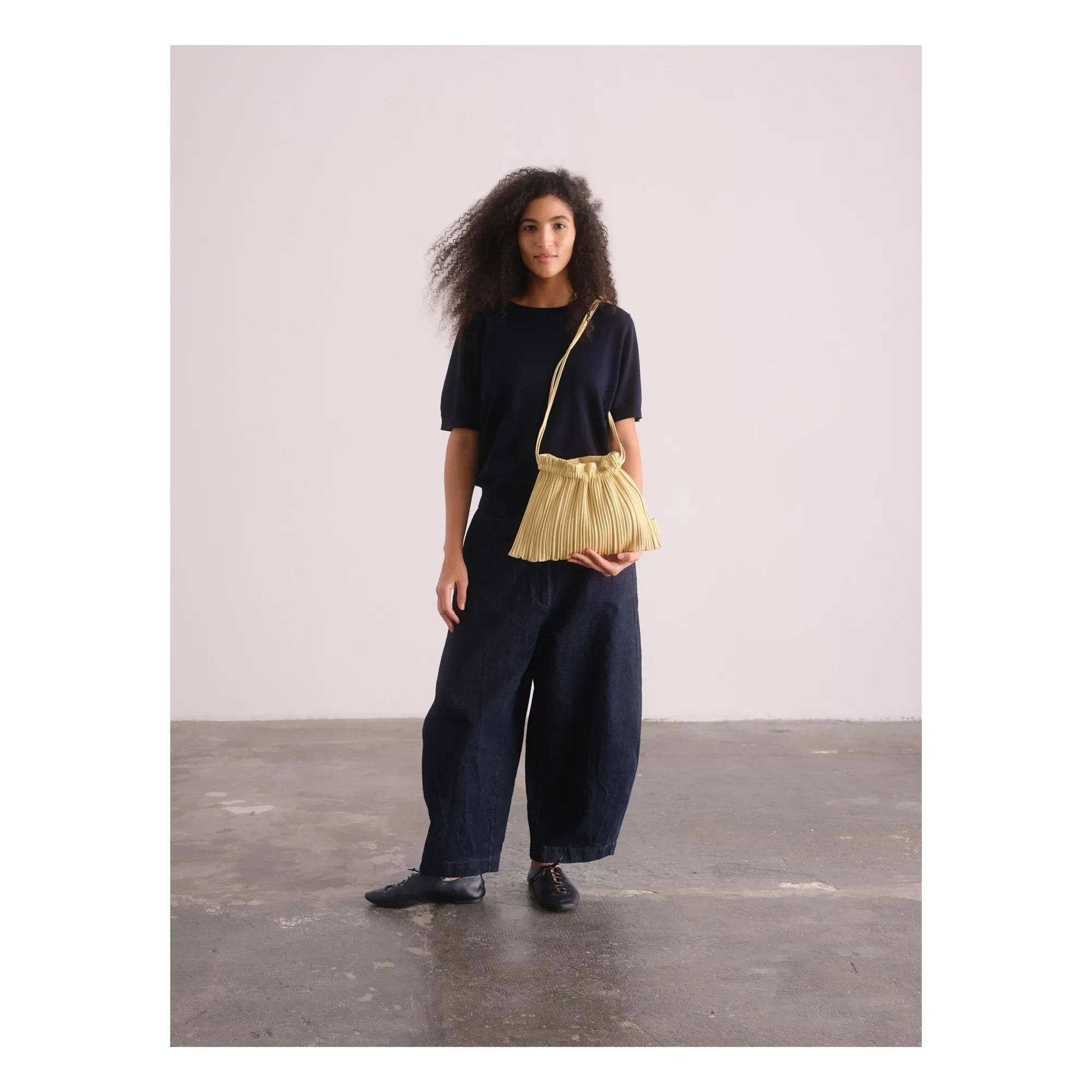 Olend - Shell Bag Vegan Leather | Pale yellow