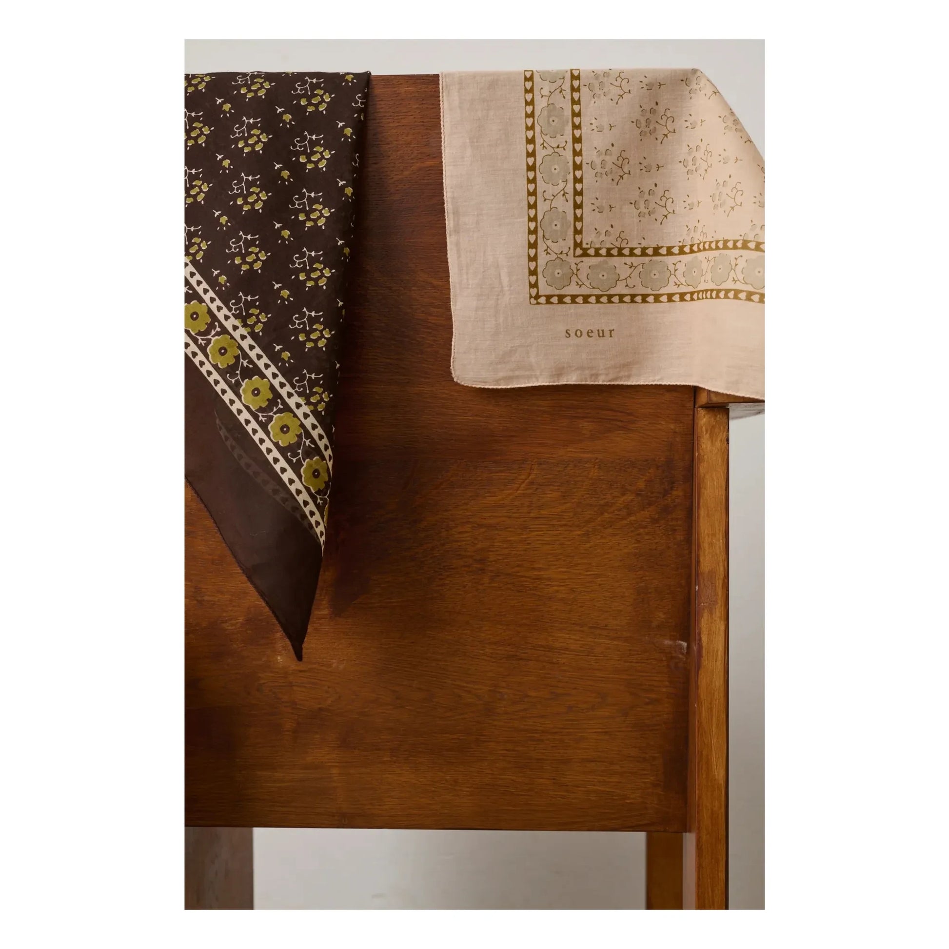 Soeur - Classic Cotton Scarf | Pink