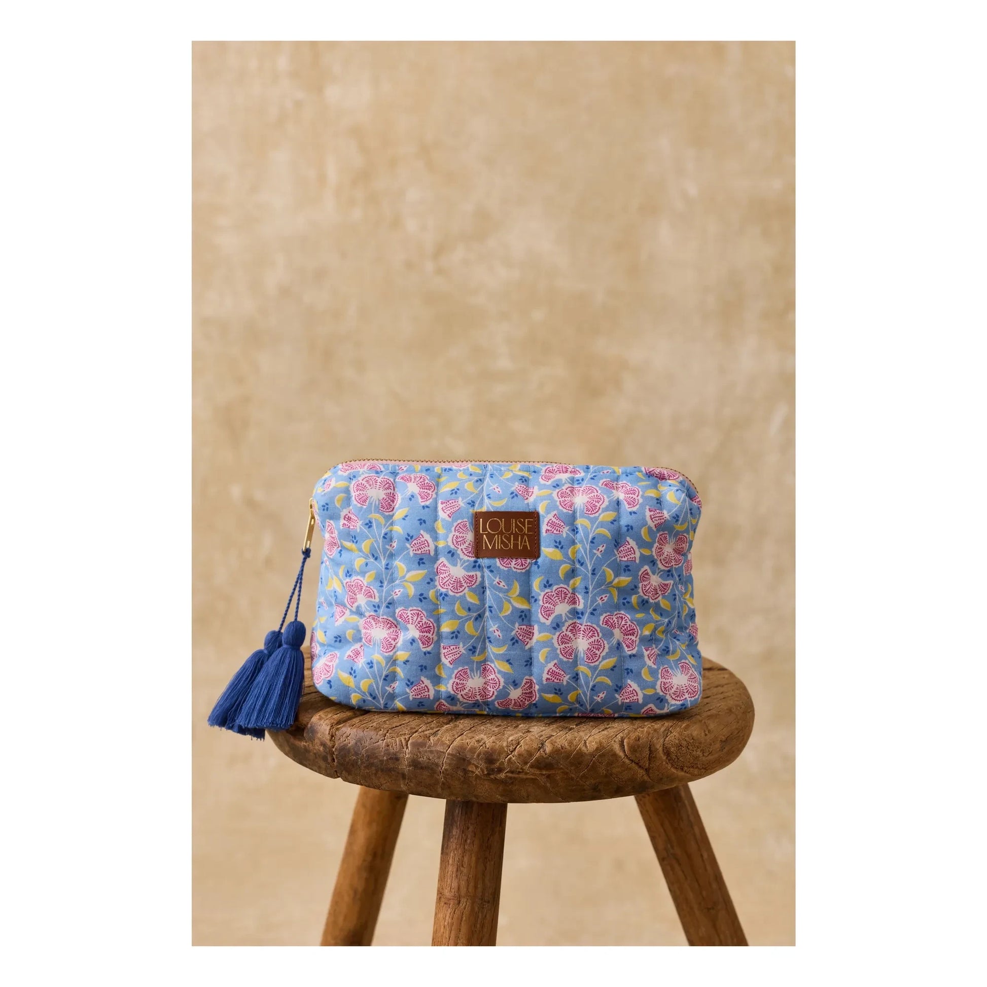 Louise Misha - Teiki toiletry bag | Light blue