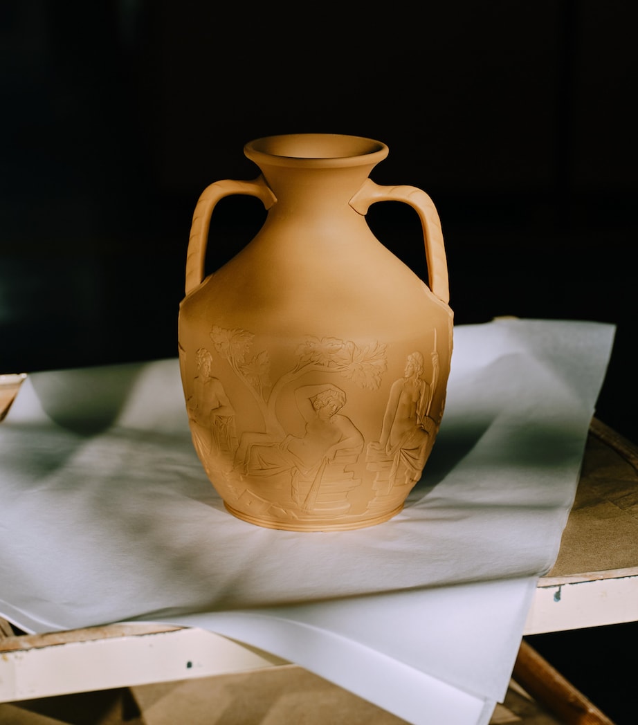 Large Iconic Portland Vase (26cm)