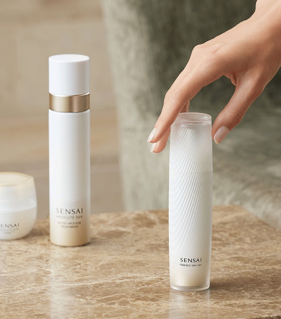 Sensai Essence Day Veil (40ml)