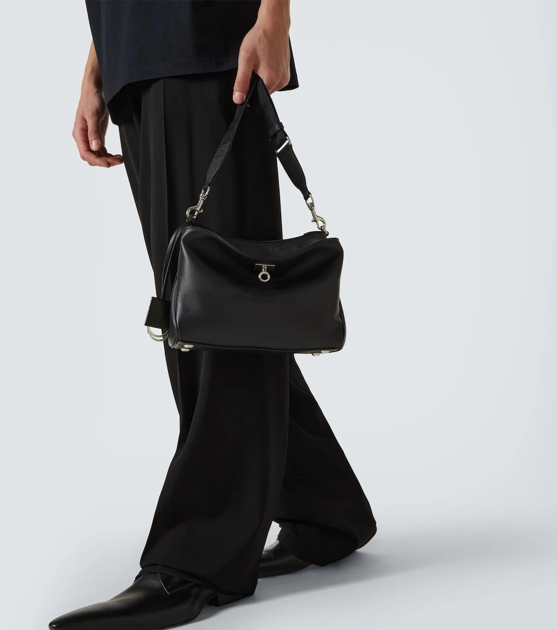 Balenciaga - حقيبة ماسنجر Rodeo Small من الجلد