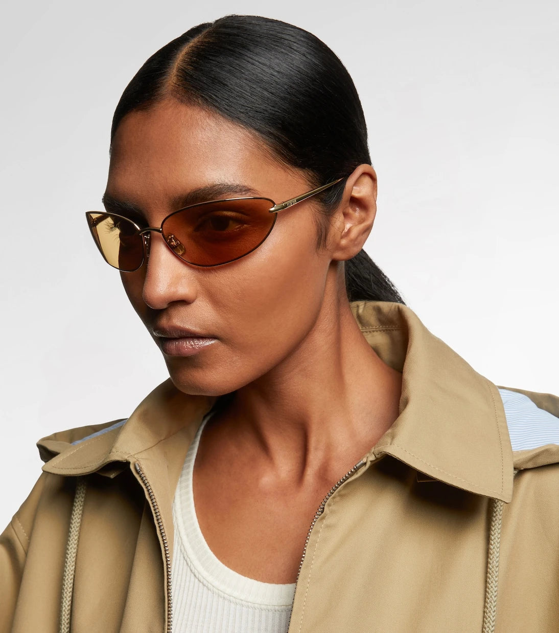 Loewe - نظارات شمسية بيضاوية مميزة