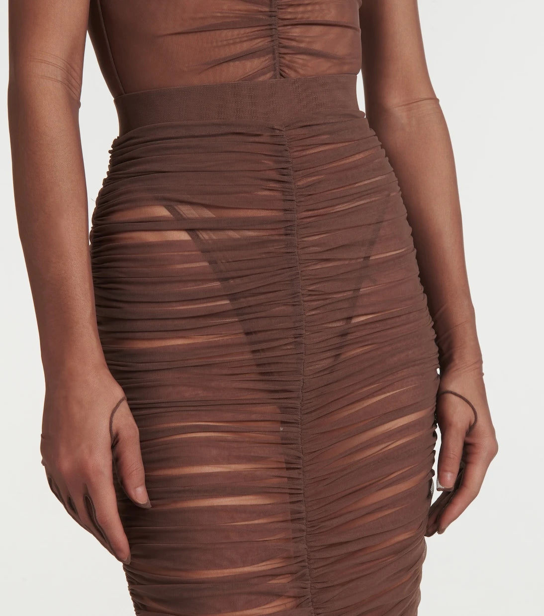 Alex Perry - Ruched mesh midi skirt