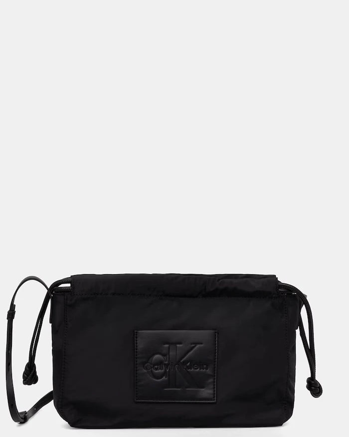 Calvin Klein kadın crossbody çanta