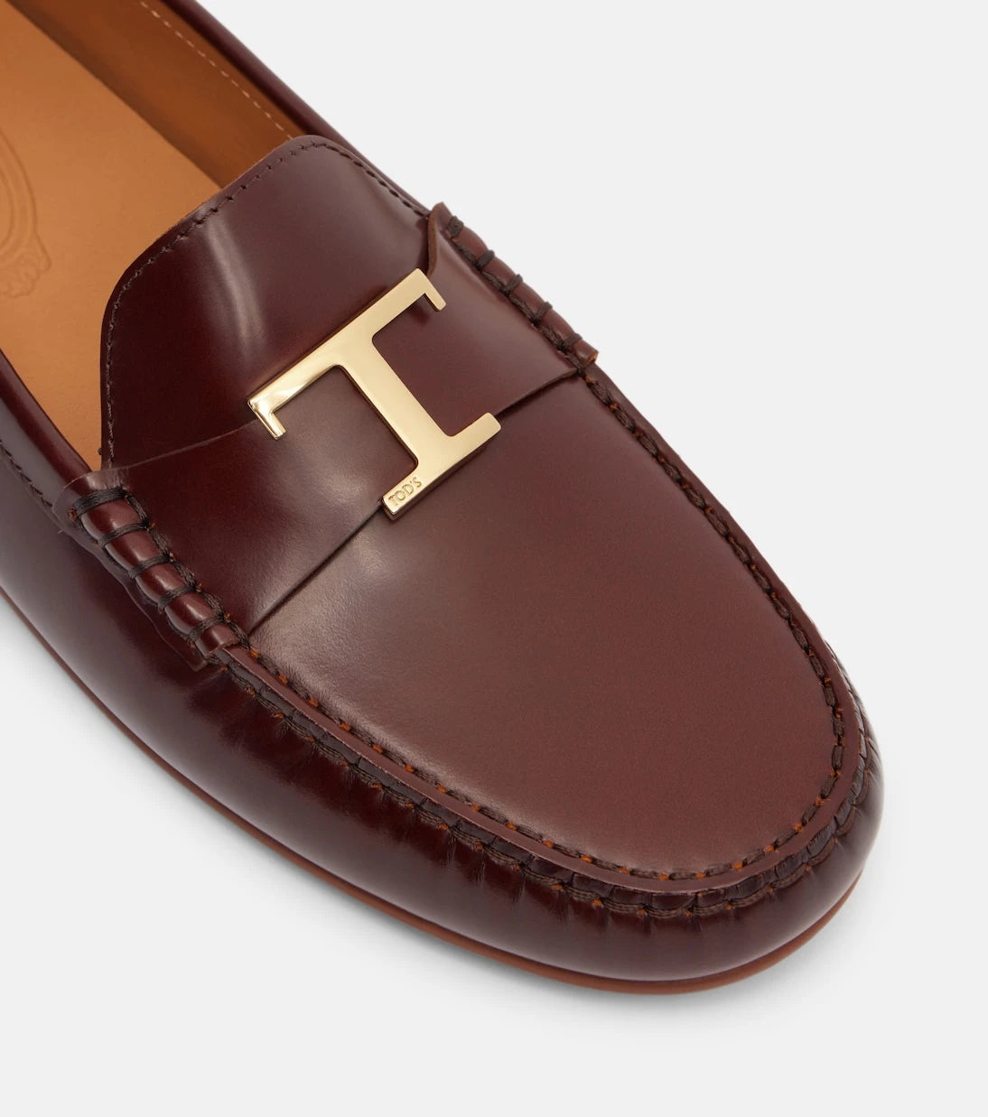Tod's - حذاء قيادة City Gommino الجلدي