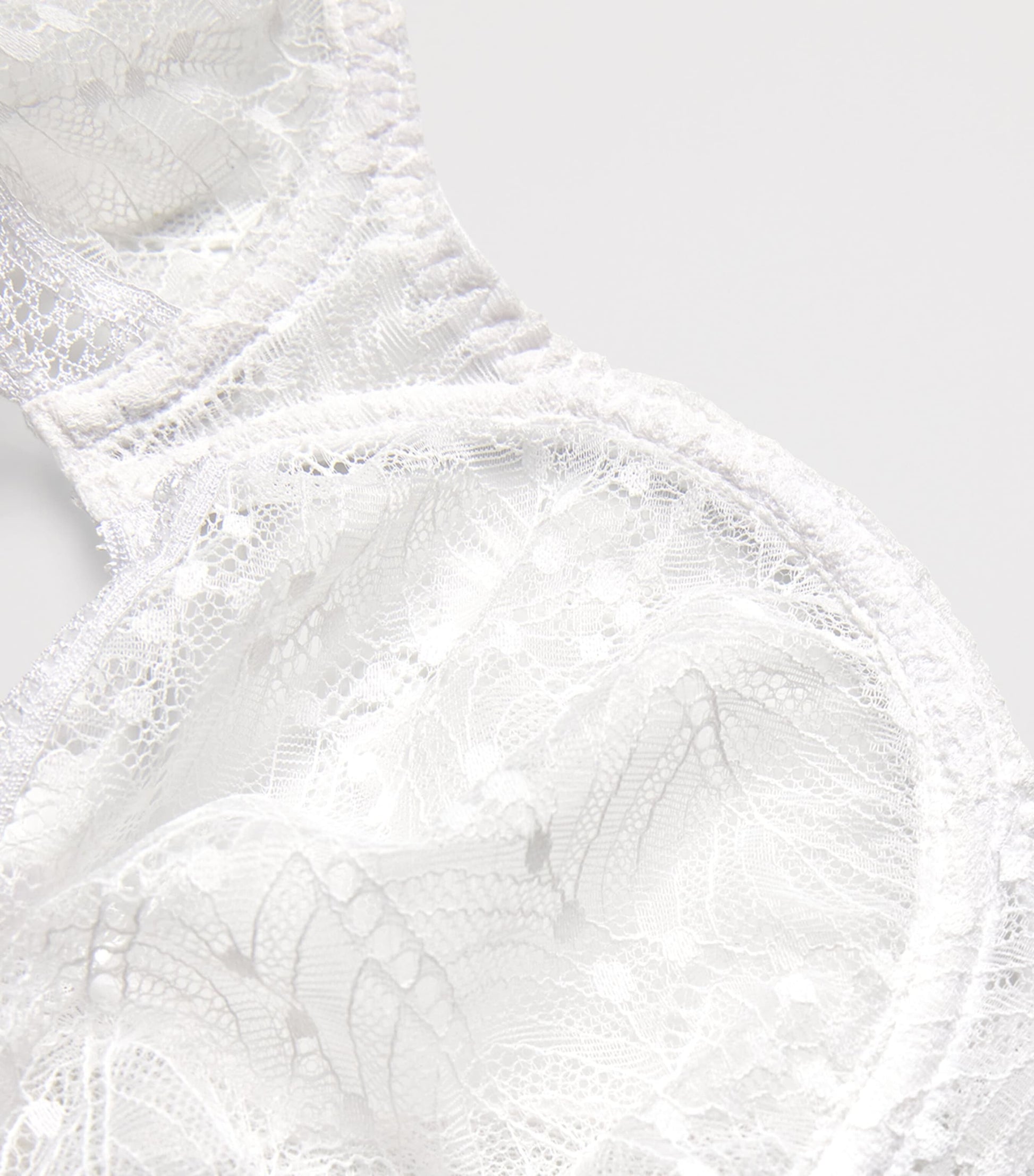 Simone Perele White Lace Comète Plunge Bra