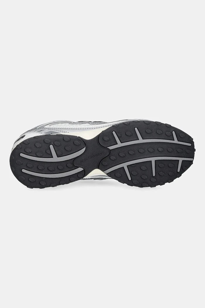Маратонки New Balance U204