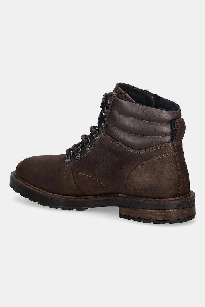 Обувки от набук Tommy Hilfiger CLEATED HILFIGER WRM HOOK BOOT