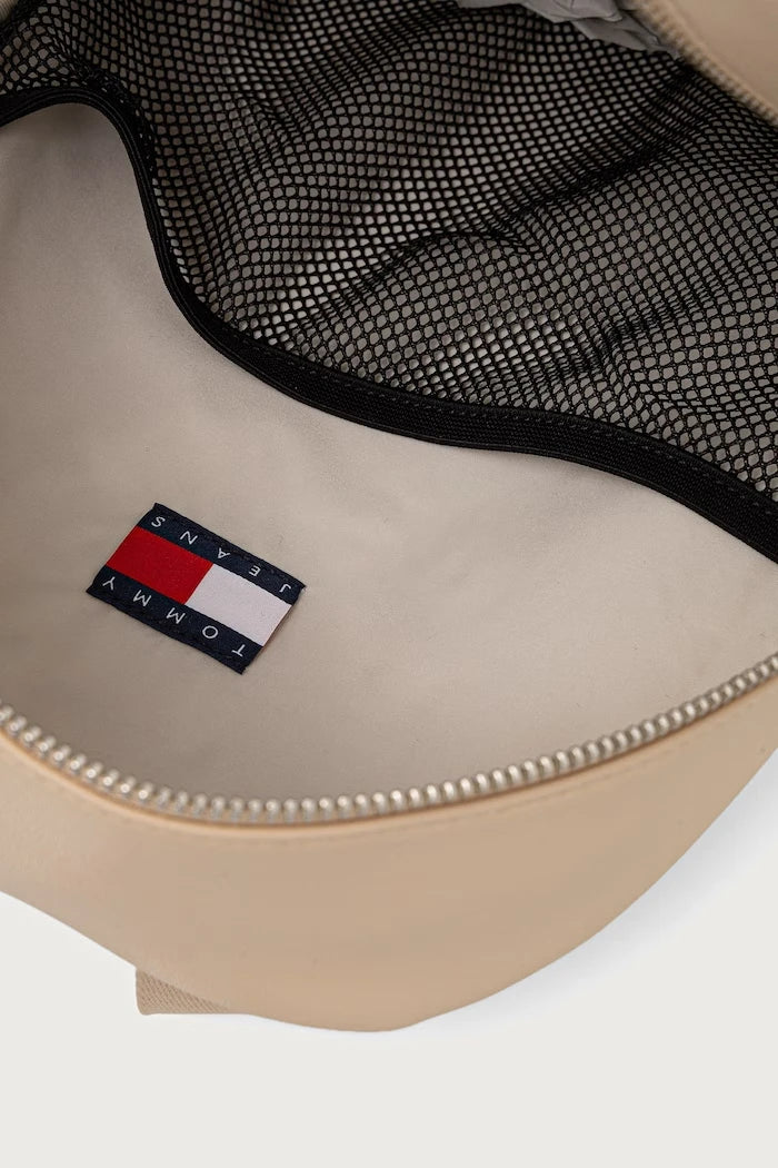 Tommy Jeans Kadın Suni Deri Sırt Çantası