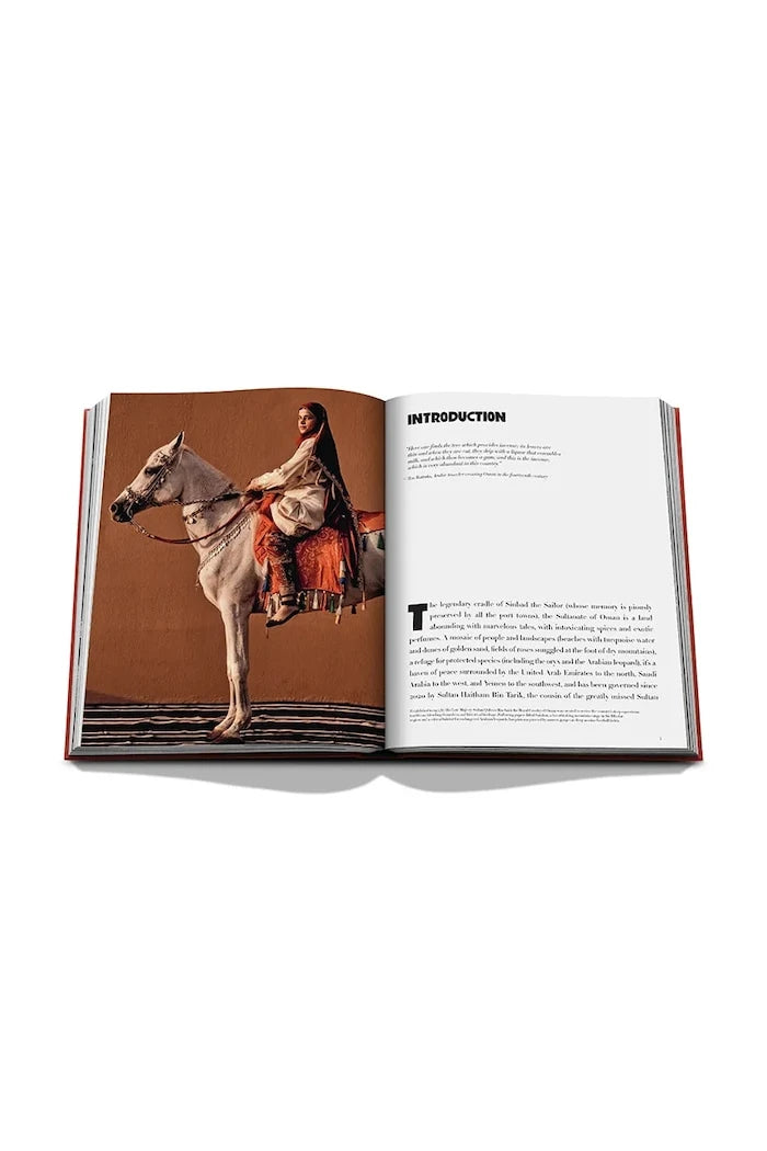 Assouline Foto Kitabı Oman Odyssey, Bérénice Geoffroy-Schneite