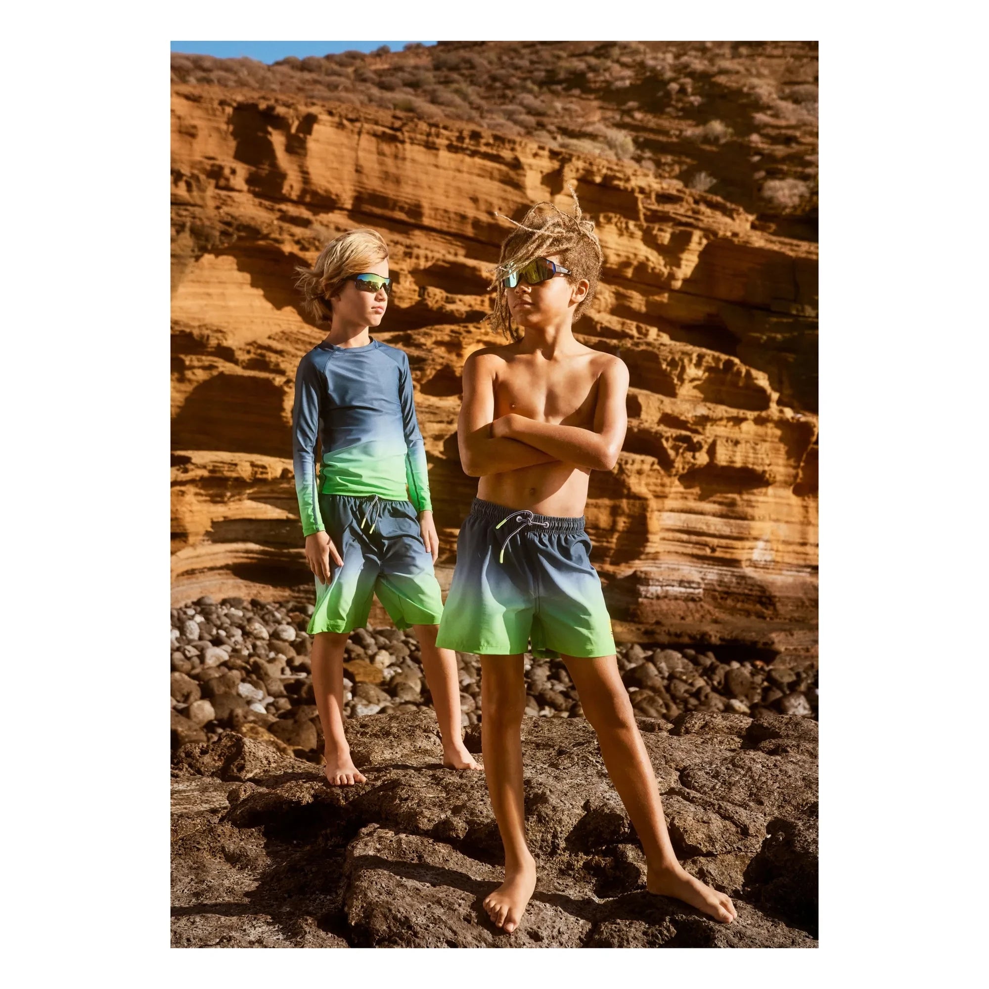 Molo - Neptune LS Anti-UV Gradient T-shirt Recycled Fibers | Fluorescent green