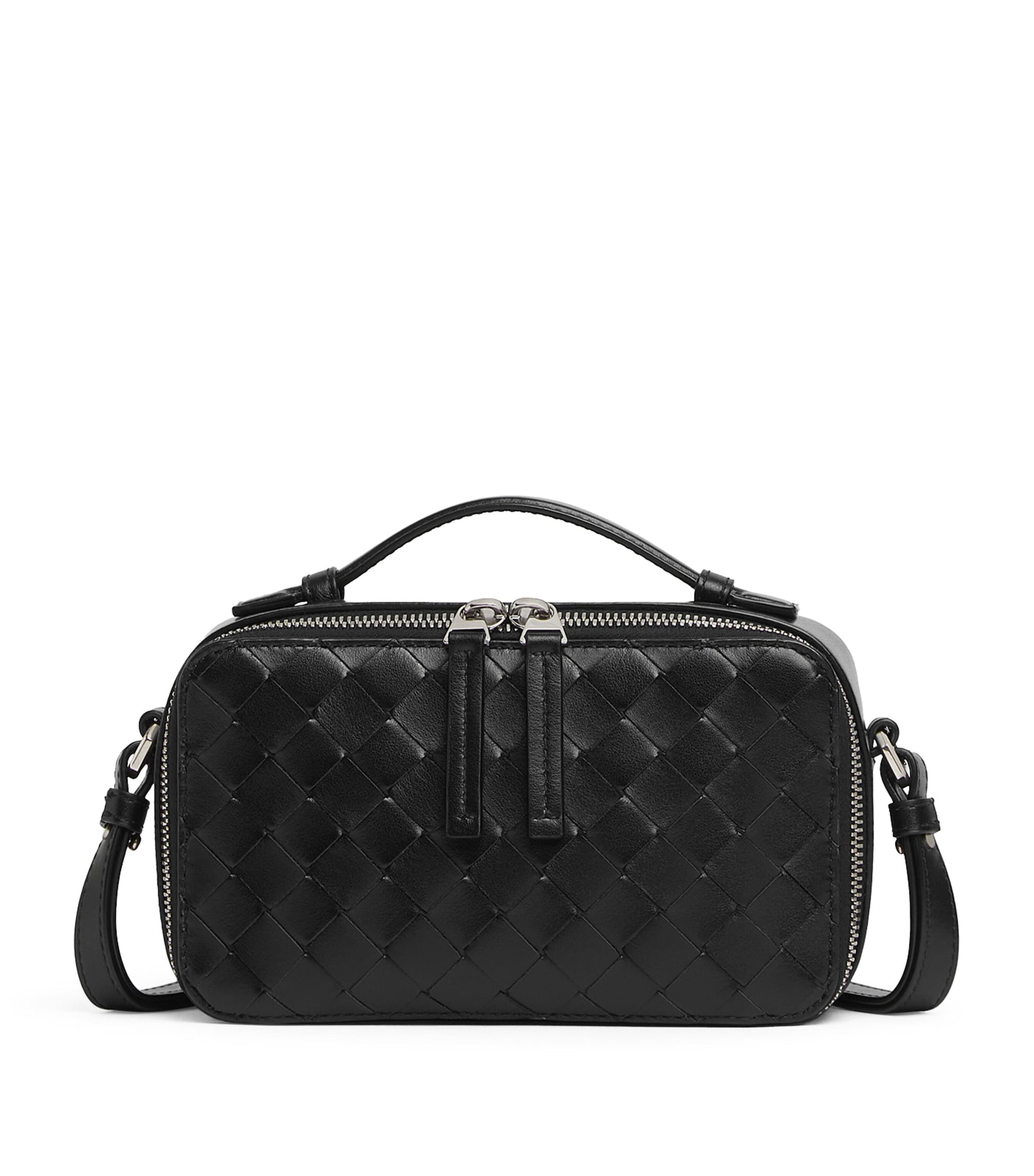 Leather Intrecciato Getaway Phone Pouch