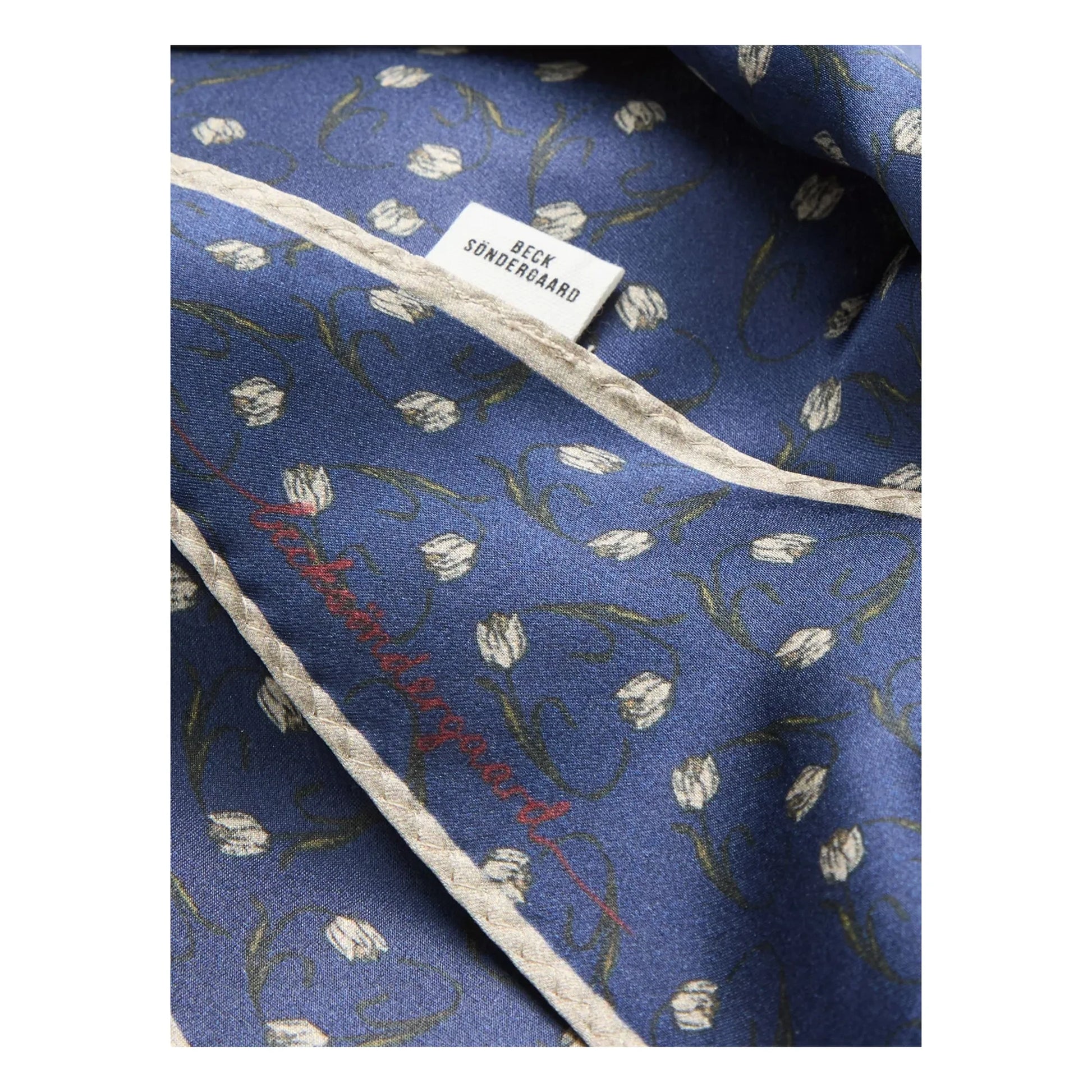 Becksöndergaard - Hearta Tulip Diamond scarf | Navy blue