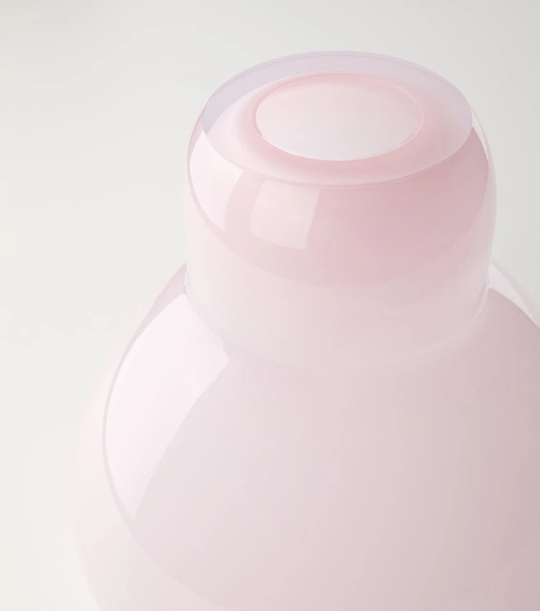 Alexa Lixfeld - Spin glass vase