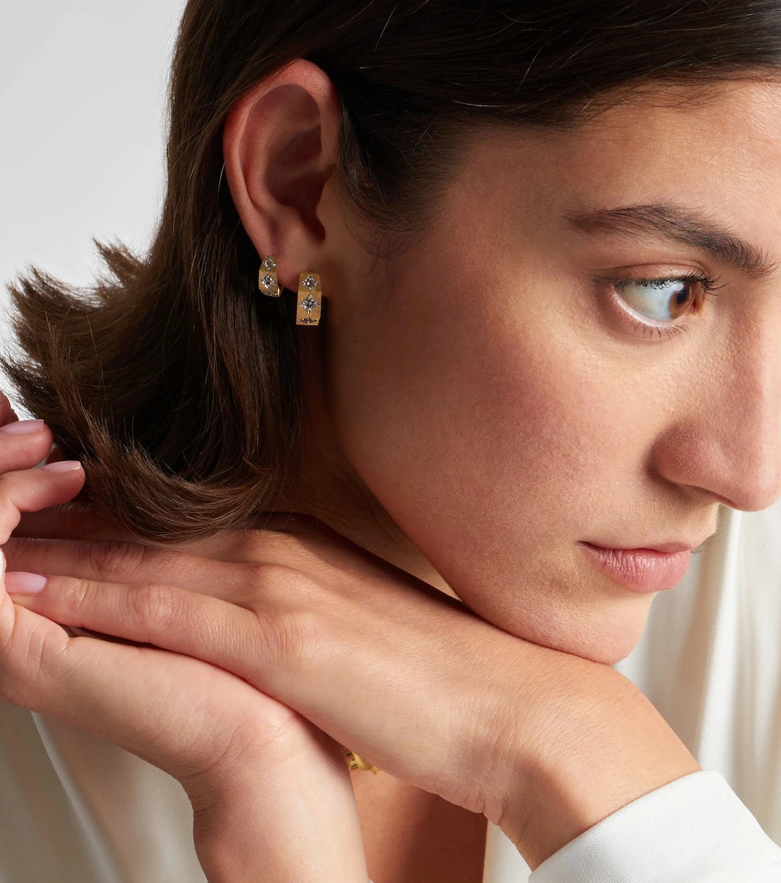 Marie Lichtenberg - Ecrou Coco 18kt gold single hoop earring