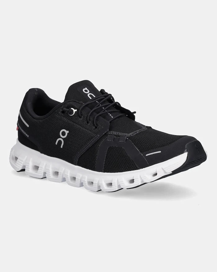 On CLOUD 6 Sneaker