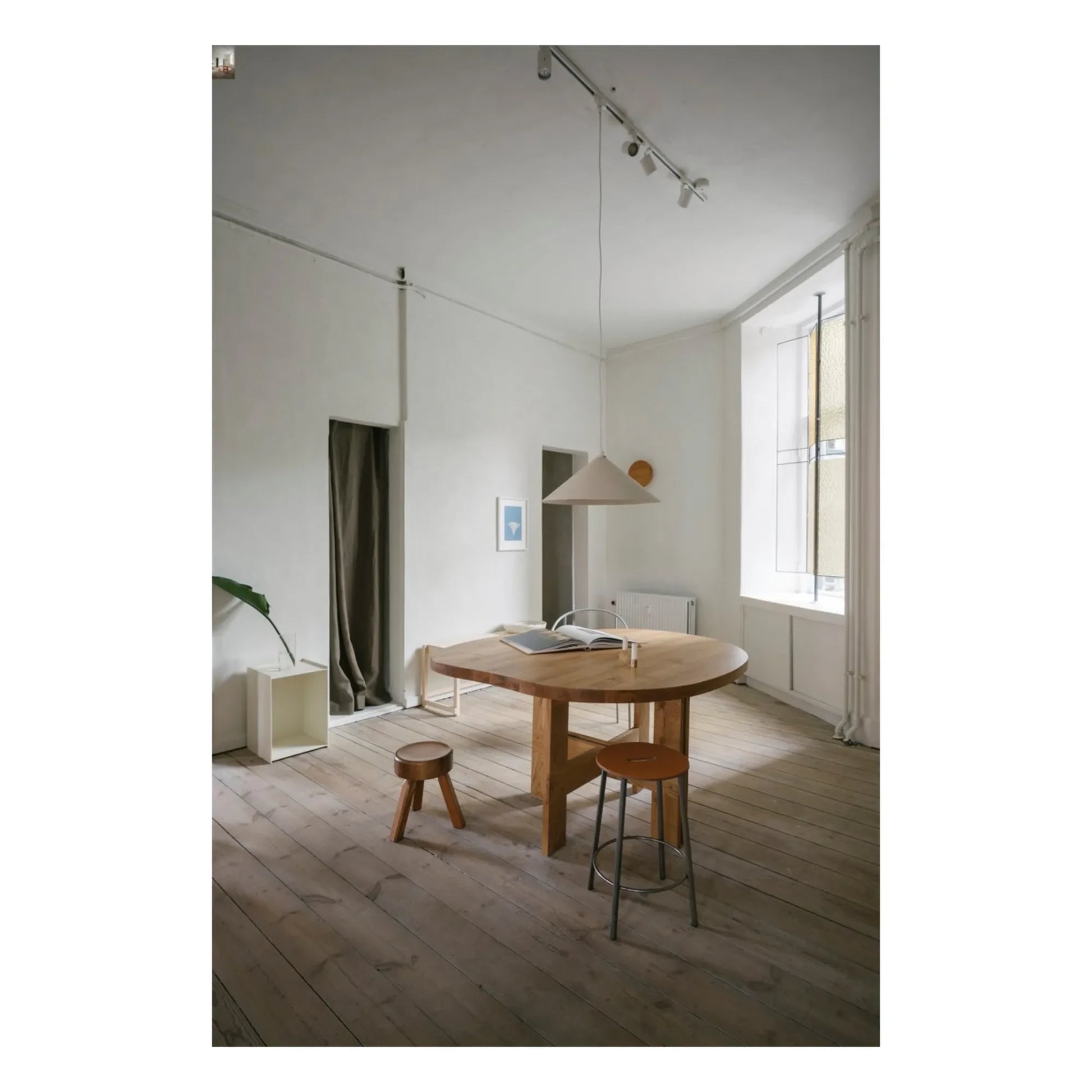 Frama - Farmhouse Irregular Shape Wooden Table | Oak