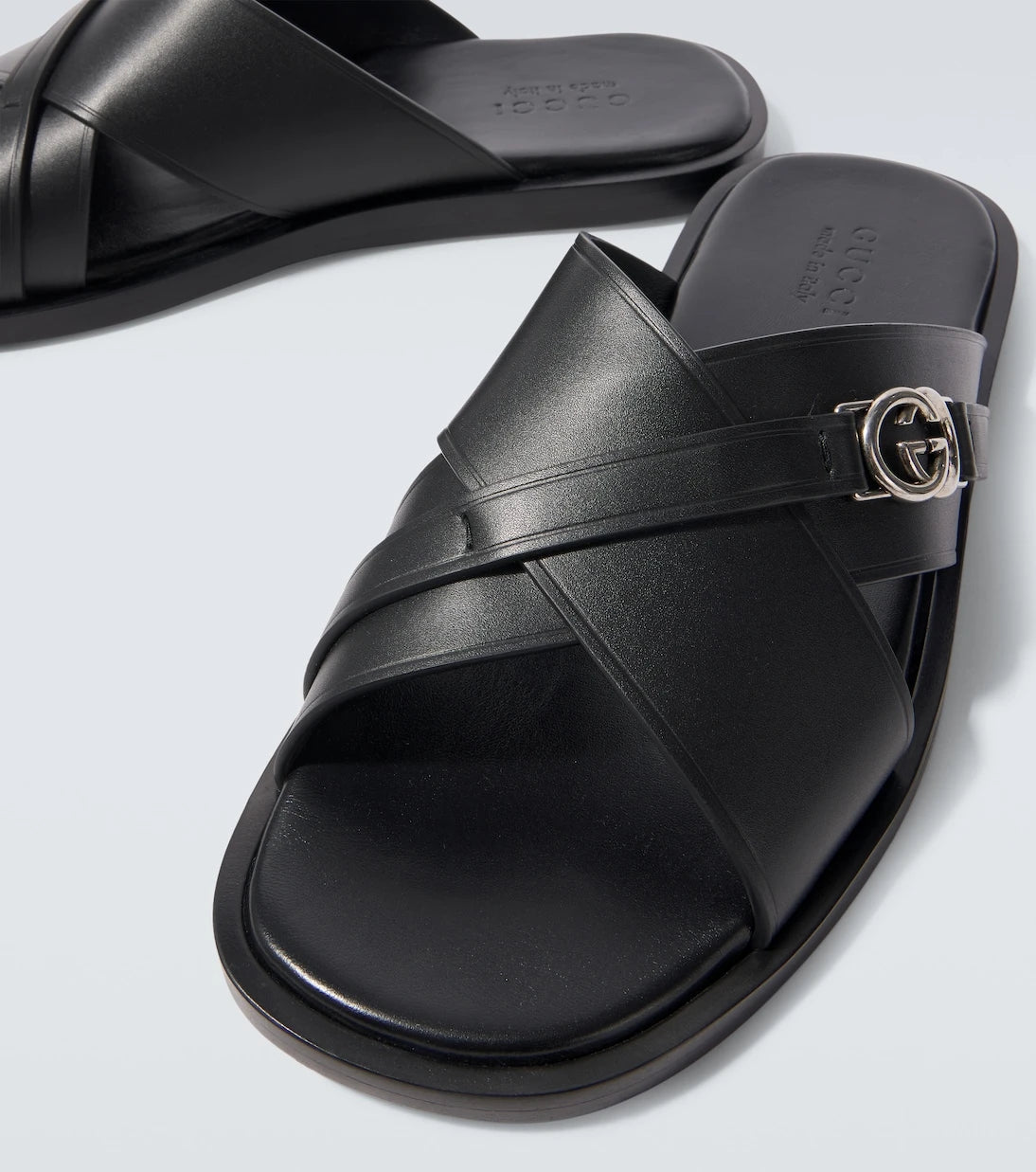 Gucci - Leather slides