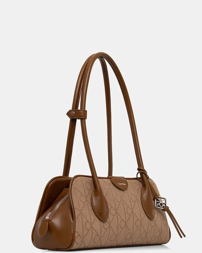 Calvin Klein Kadın Baguette Çanta
