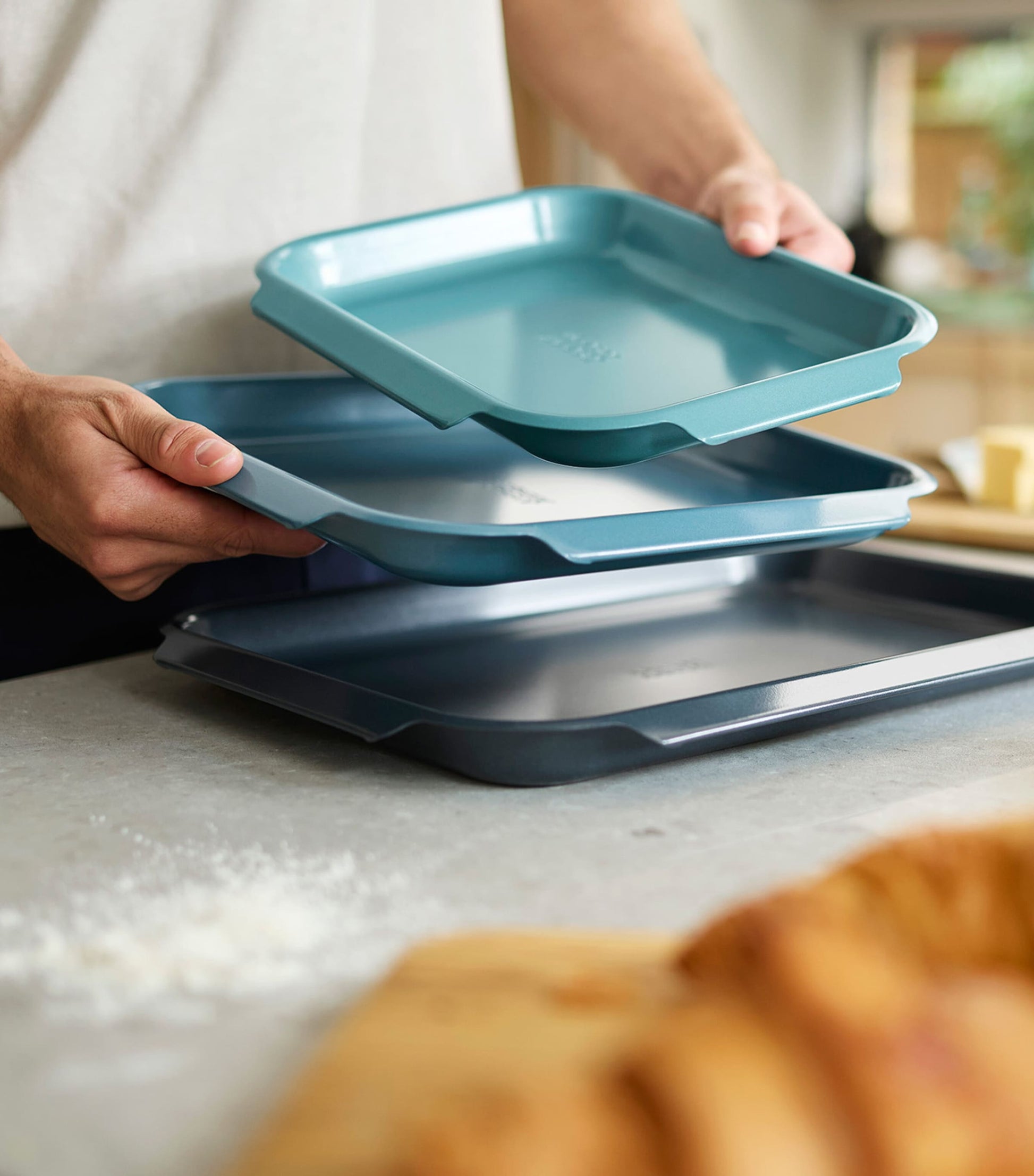 Set of 3 Non-Stick Nest Baking Trays