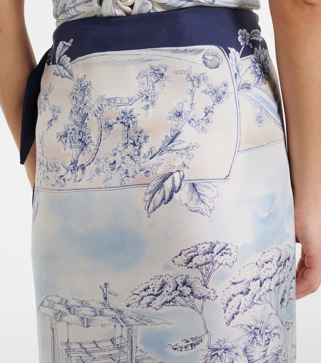 Ferragamo - Printed silk wrap skirt