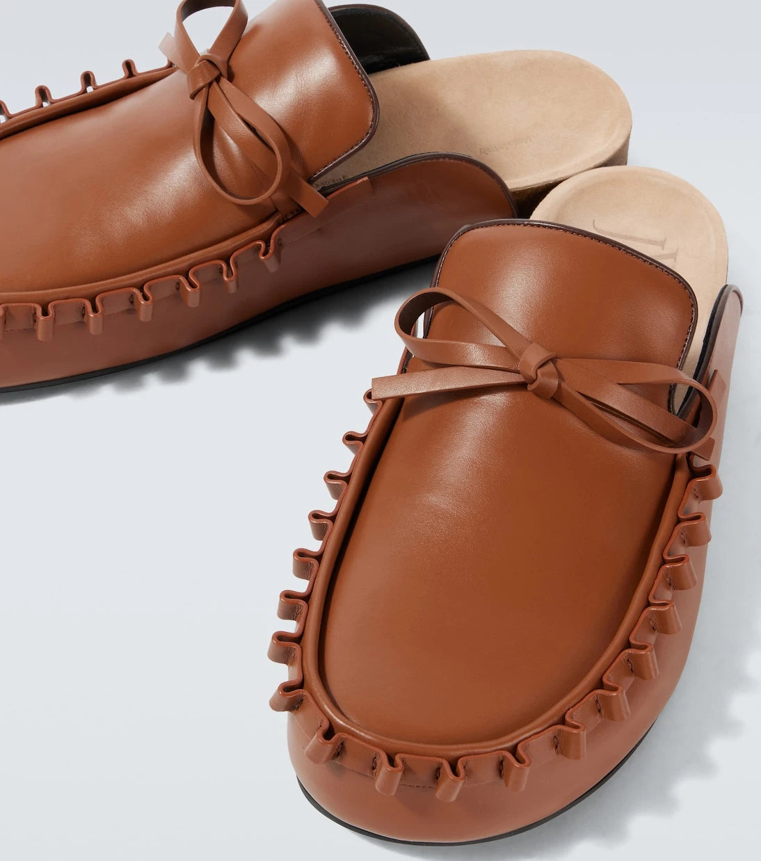 JW Anderson - Ruffled leather mules