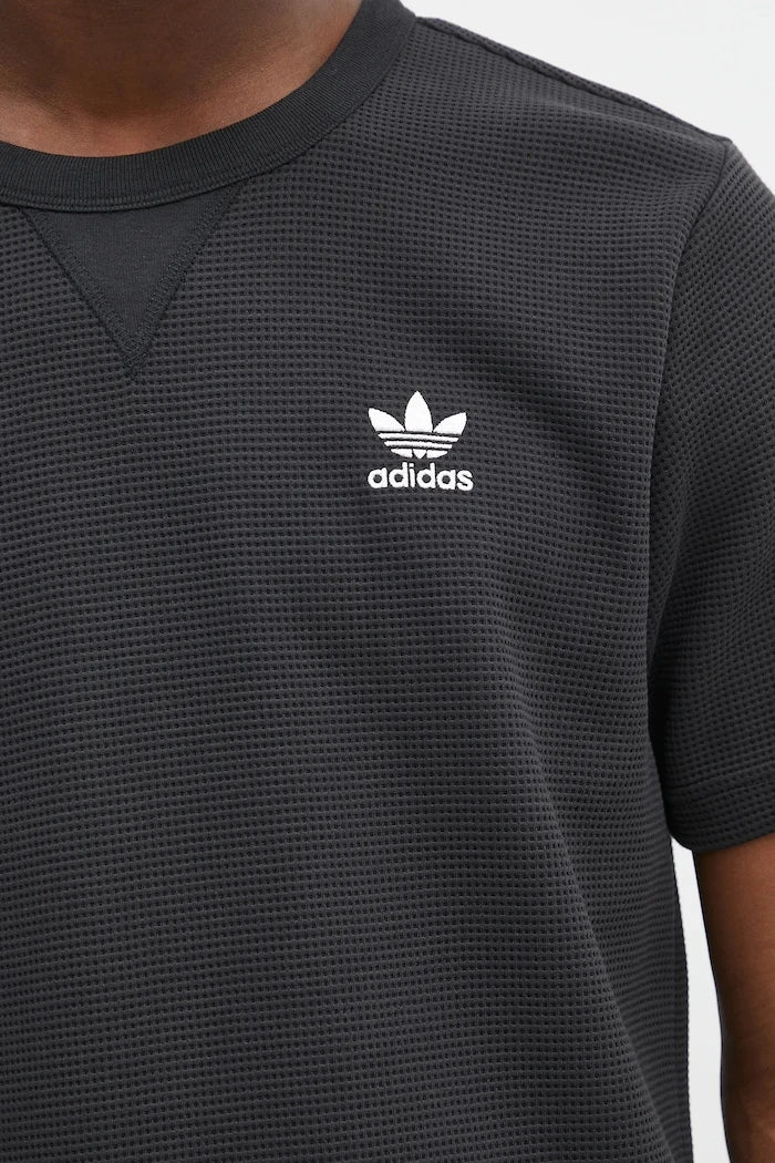 adidas Originals Essentials Tişört