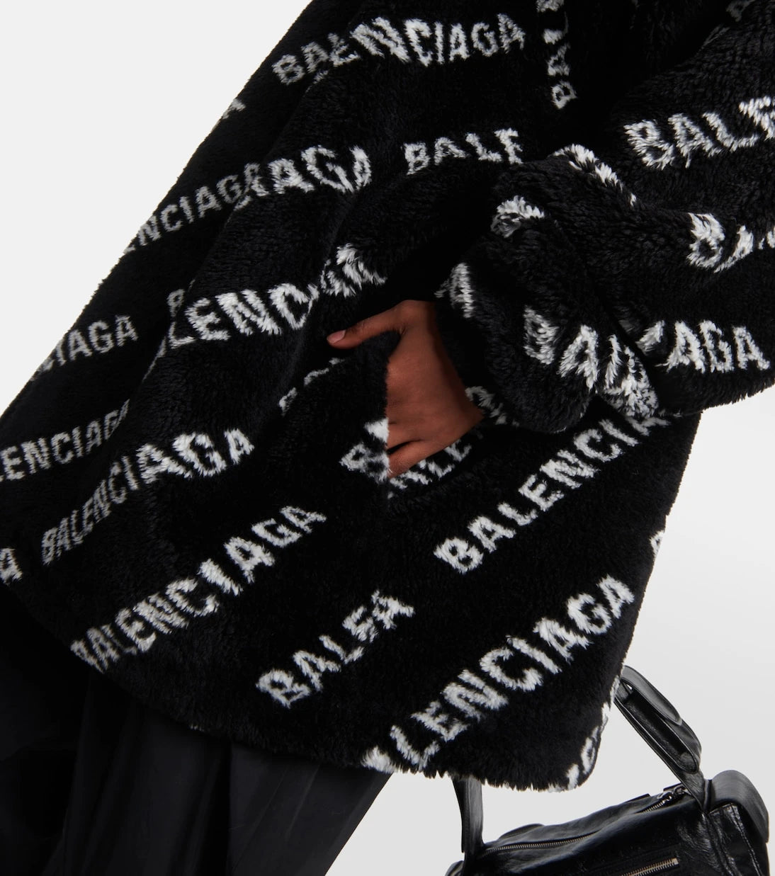 Balenciaga - سترة بشعار الماركة