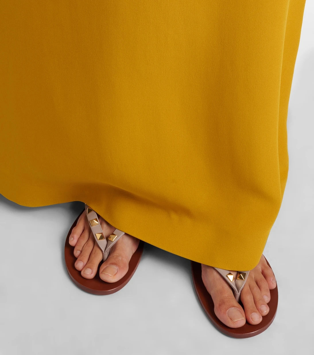 Valentino Garavani - Rockstud leather thong sandals