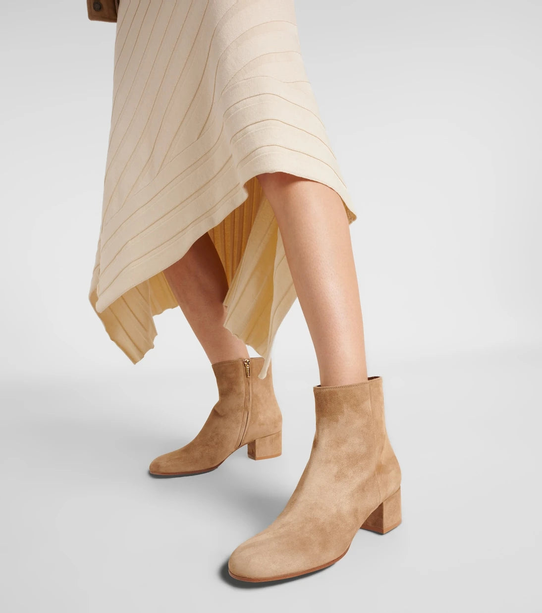 Gianvito Rossi - 45 suede ankle boots