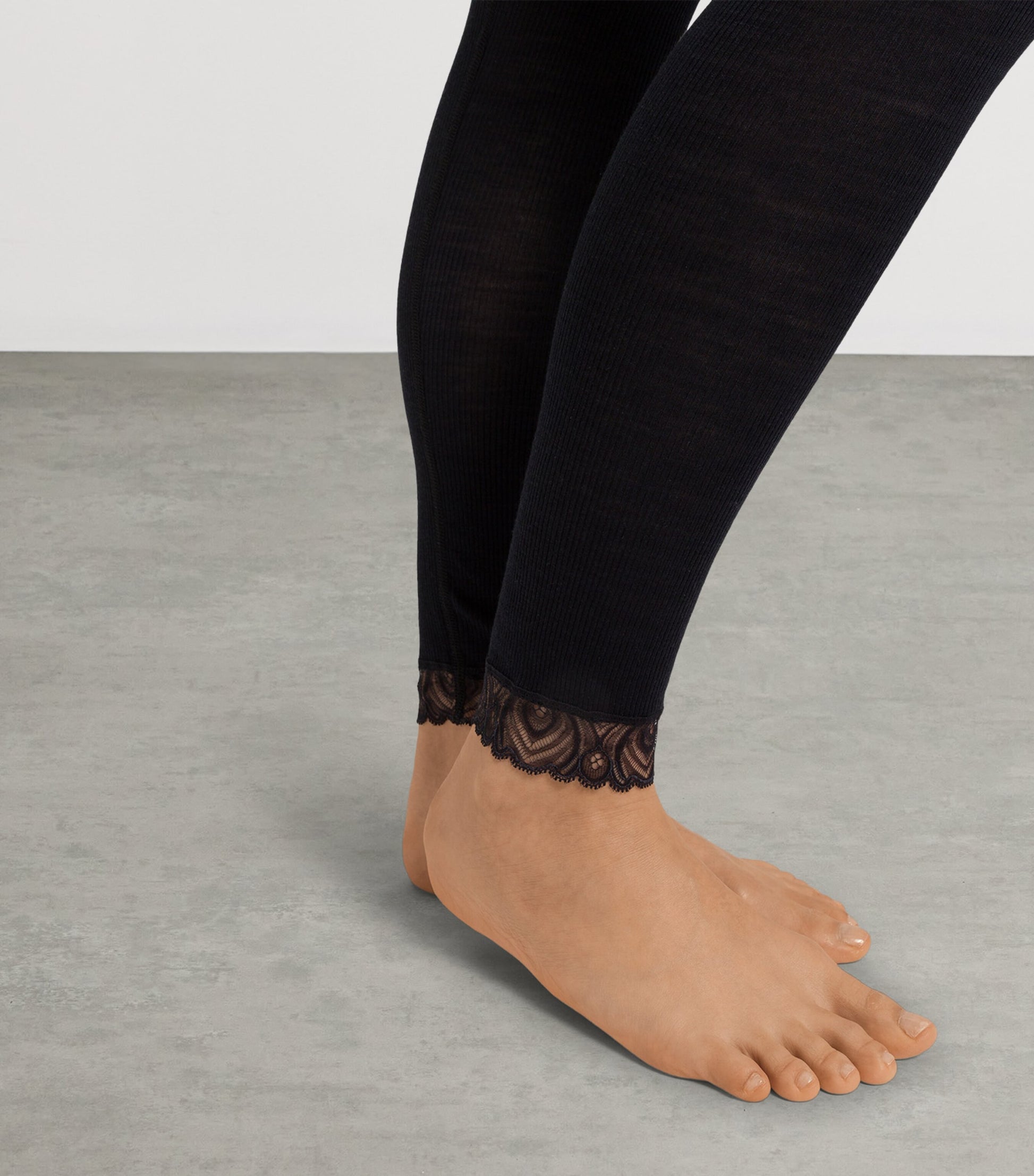 Hanro Black Wool-Silk Woolen Lace Leggings