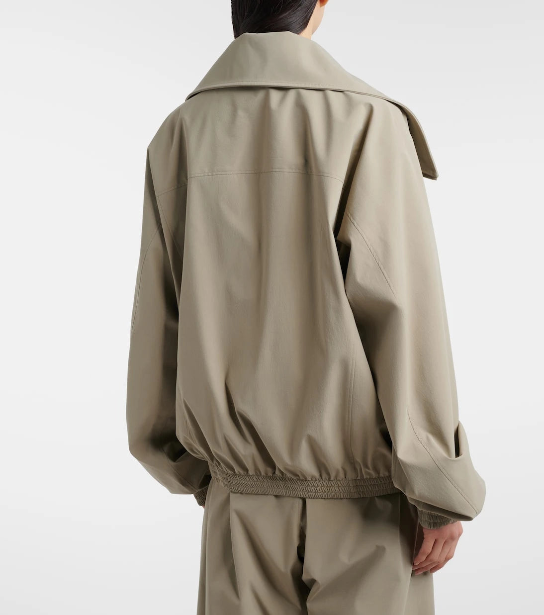 Balenciaga - سترة بشعار الماركة