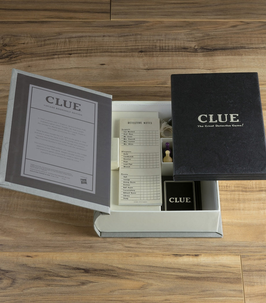 VINTAGE BOOKSHELF Cluedo Board Game