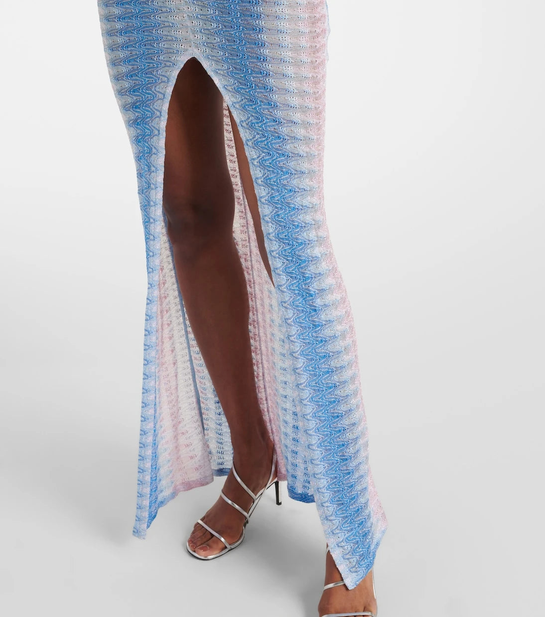 Missoni - فستان ماكسي لاميه بتدرجات ألوان متعرجة