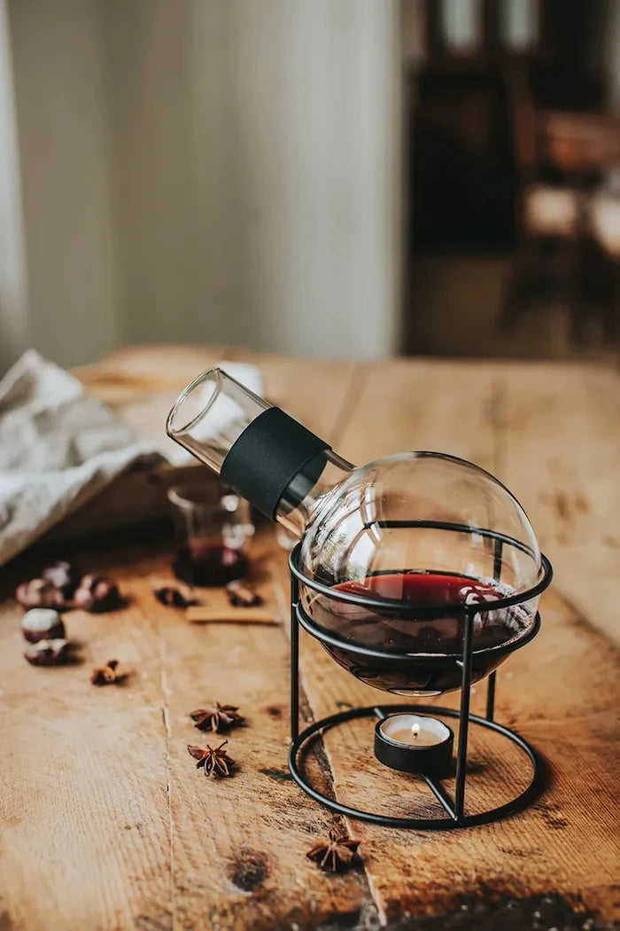 Dorre Glora 1,3 L Isıtılmış Şarap İçin Standlı Dekanter