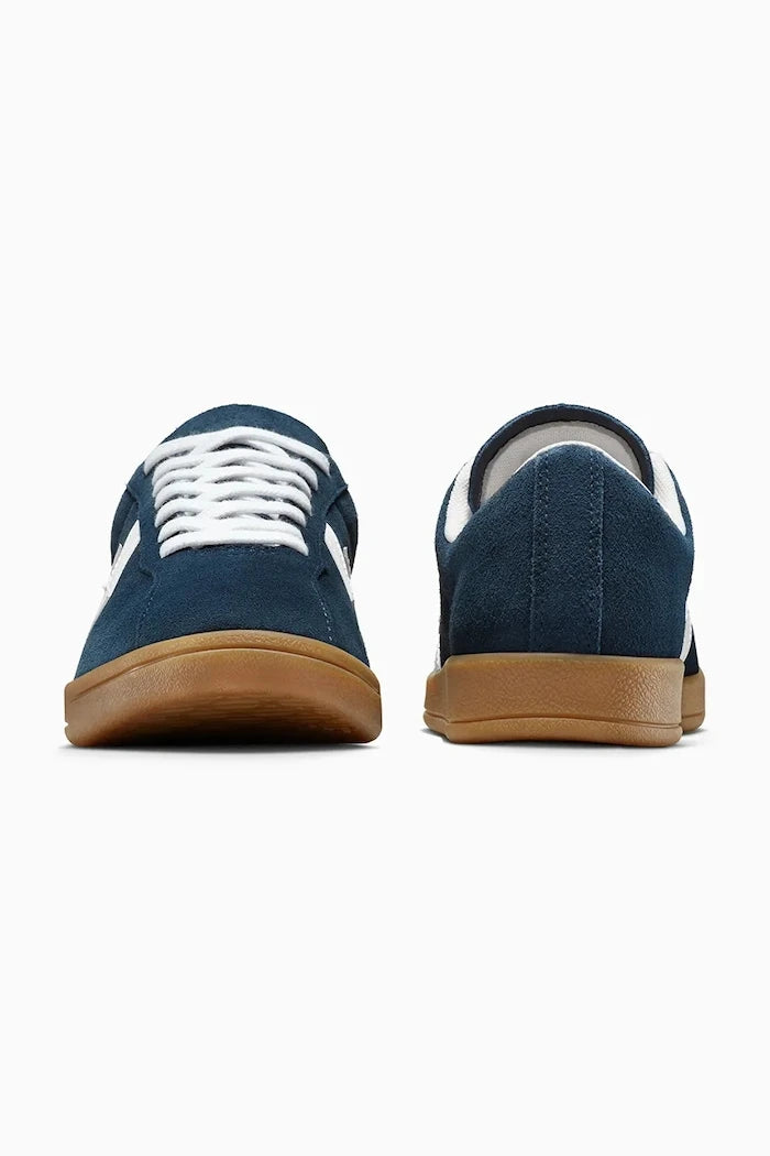 Велурени маратонки Converse All Star Classic Trainer