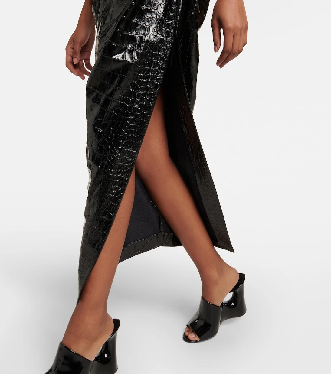 Alaïa - فستان ميدي غير متماثل بنقشة التمساح