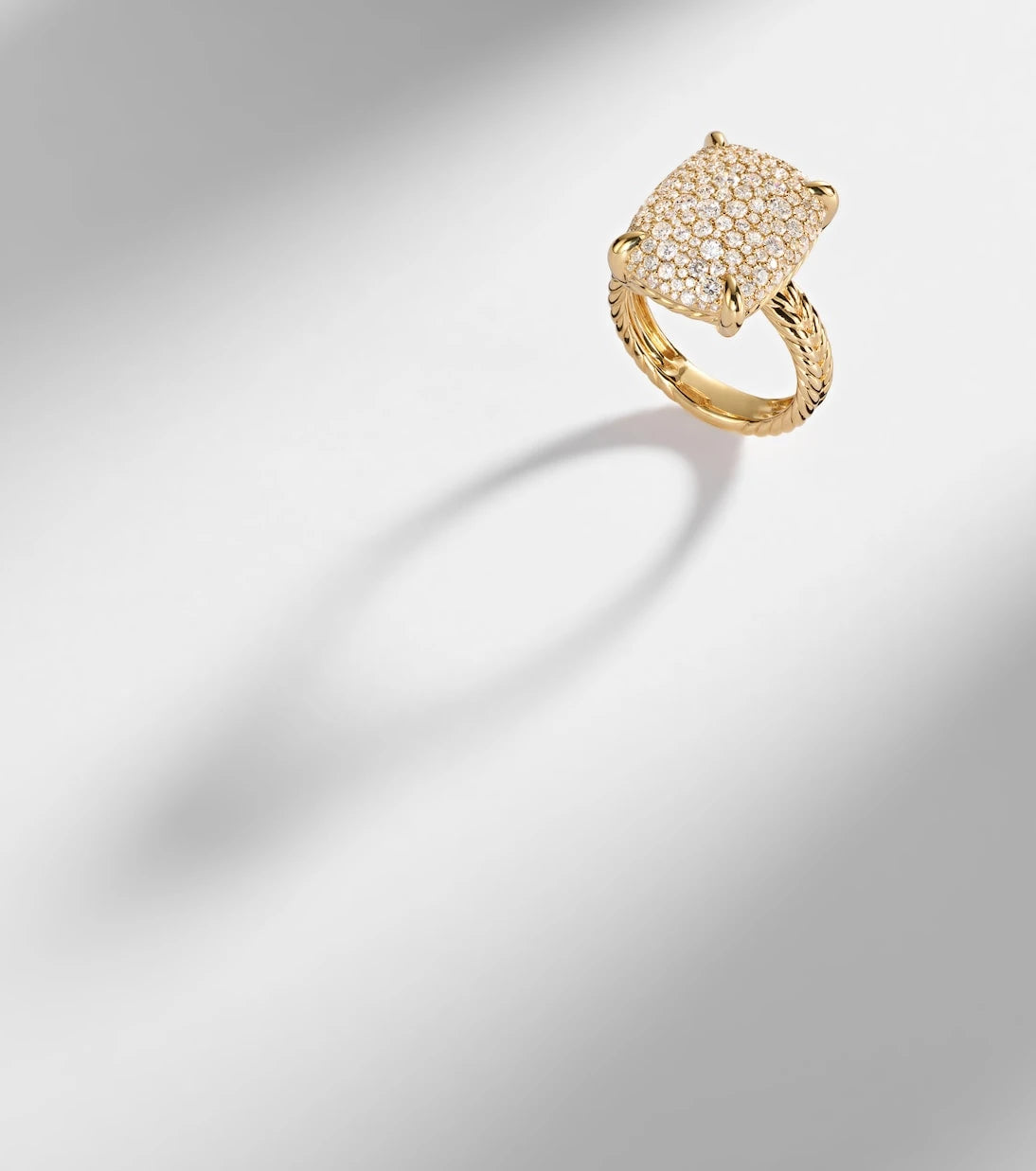 David Yurman - Châtelaine® 18kt gold ring with diamonds
