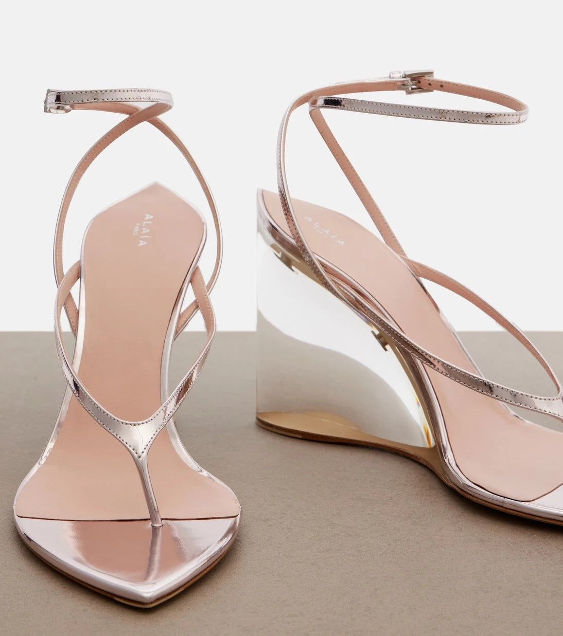 Alaïa - Invisible leather wedge thong sandals