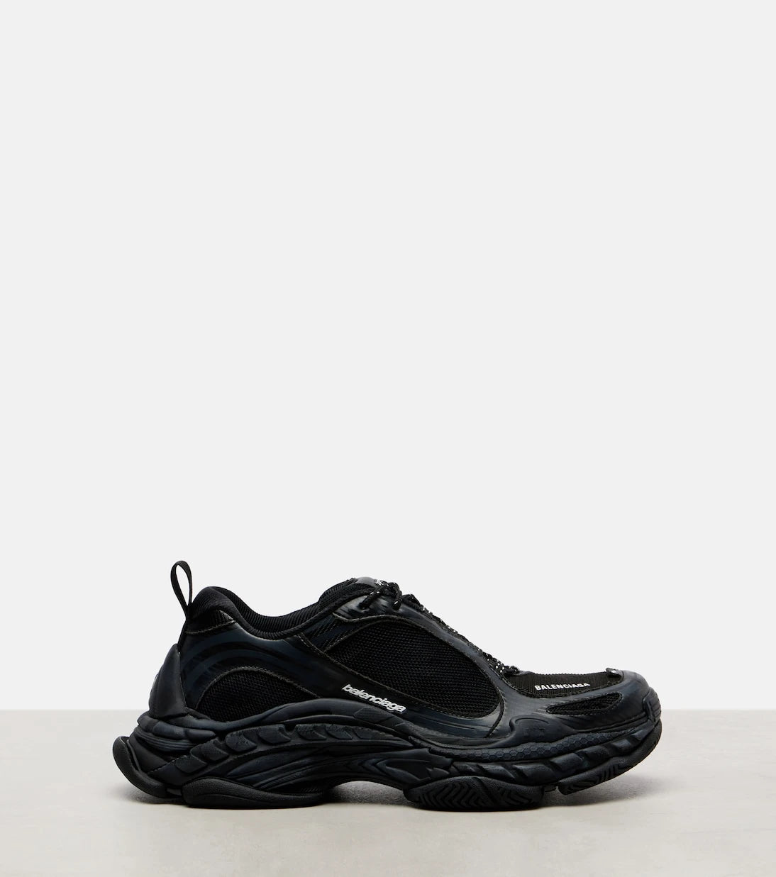 Balenciaga - حذاء سنيكرز Triple S 2