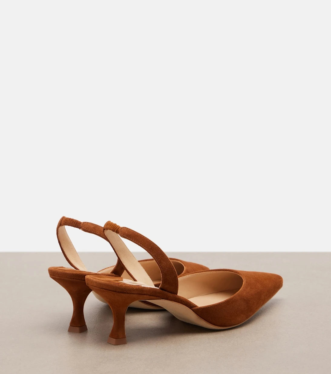 Manolo Blahnik - Carolyne suede slingback pumps